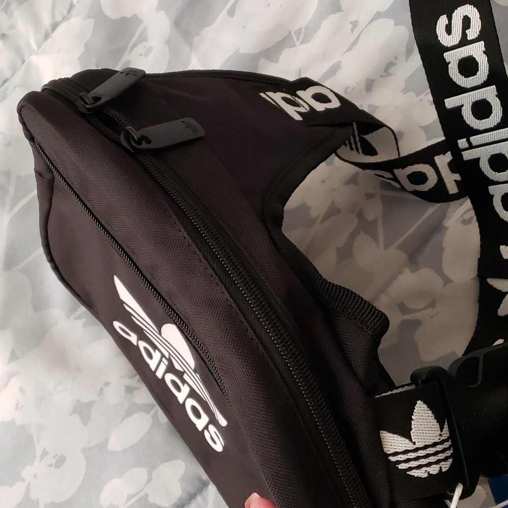 NEW Adidas Sling Black - Picture 3 of 7